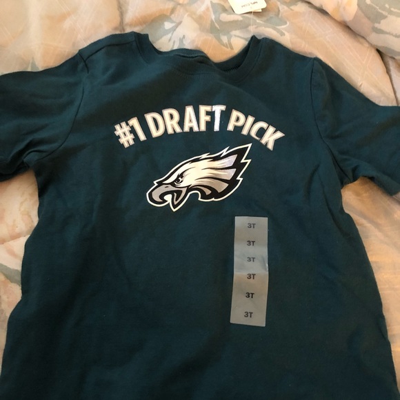 Other - Eagles long sleeve shirt